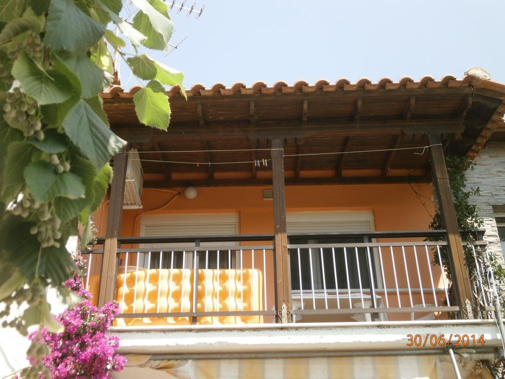 Ioannis Avrades Apartments Агия Кампос Стая снимка