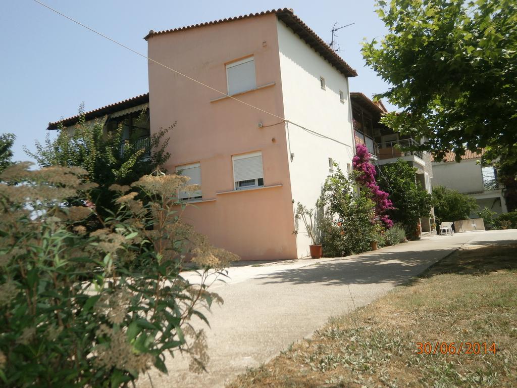Ioannis Avrades Apartments Агия Кампос Екстериор снимка