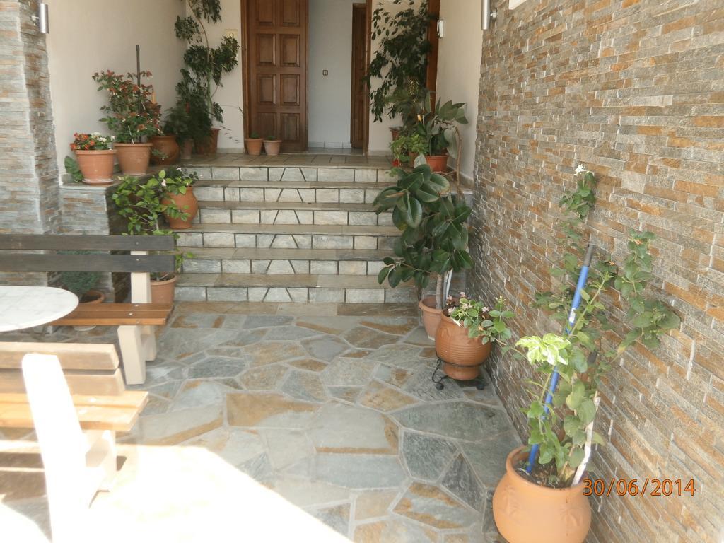 Ioannis Avrades Apartments Агия Кампос Екстериор снимка