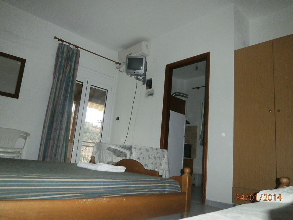 Ioannis Avrades Apartments Агия Кампос Стая снимка