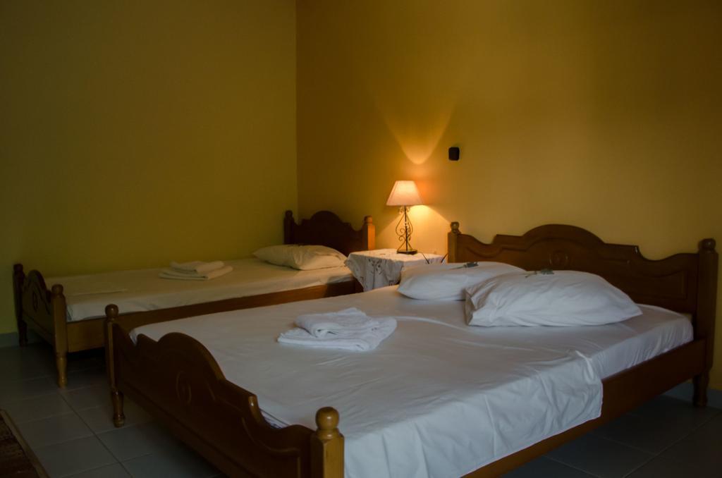 Ioannis Avrades Apartments Агия Кампос Екстериор снимка