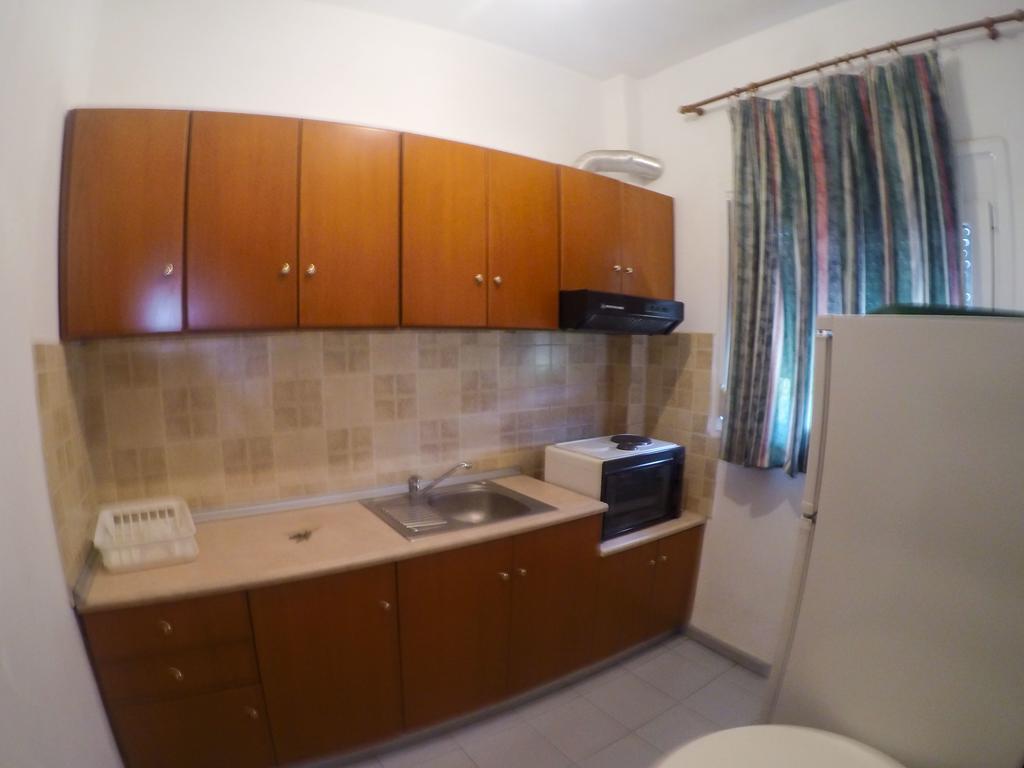 Ioannis Avrades Apartments Агия Кампос Екстериор снимка
