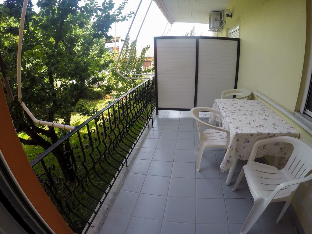 Ioannis Avrades Apartments Агия Кампос Екстериор снимка