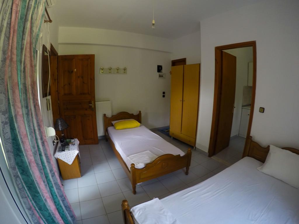 Ioannis Avrades Apartments Агия Кампос Екстериор снимка