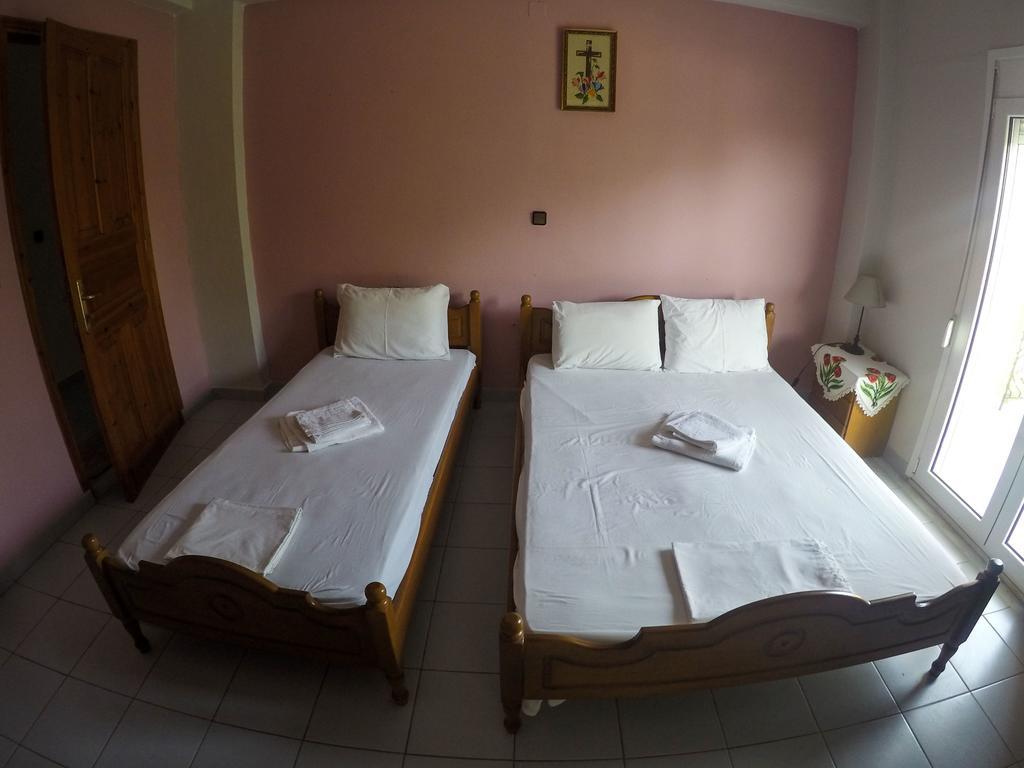 Ioannis Avrades Apartments Агия Кампос Екстериор снимка