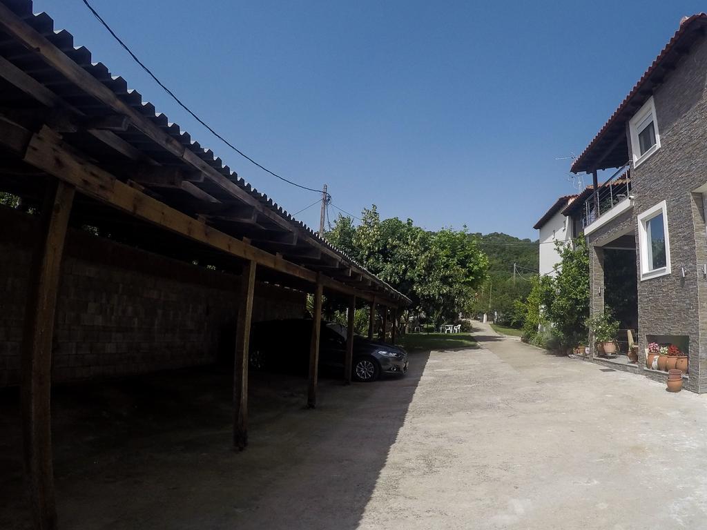 Ioannis Avrades Apartments Агия Кампос Екстериор снимка